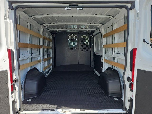 Used 2025 RAM ProMaster 2500 w/ U-Haul Equipment Group FWD image 6