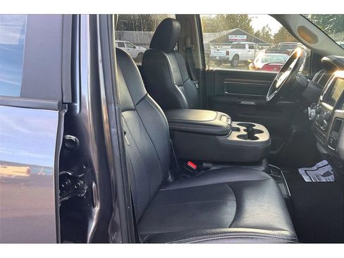 Used 2018 RAM 1500 Laramie image 7