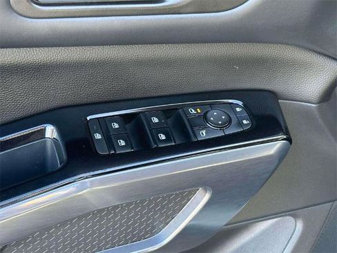 Certified 2023 Nissan Pathfinder SL w/ Lighting Package (N92) image 18