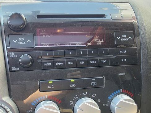Used 2012 Toyota Tundra 4x4 CrewMax w/ SR5 Pkg image 18