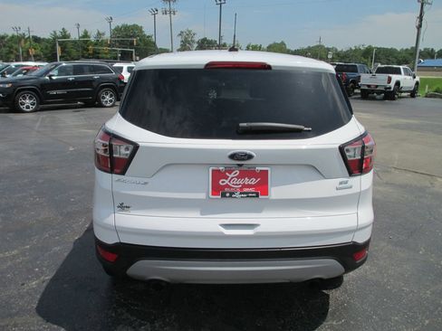 Used 2017 Ford Escape SE FWD image 7