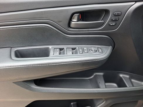 Used 2024 Honda Odyssey Sport image 13