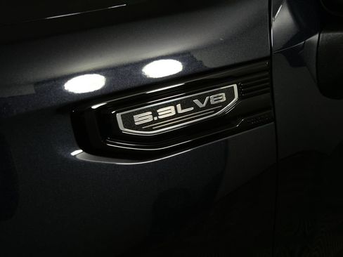 Used 2025 GMC Sierra 1500 Elevation w/ Preferred Package AWD/4WD image 13