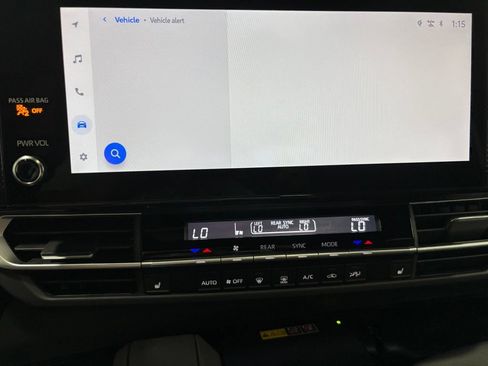 Used 2025 Toyota Sienna XSE FWD image 36