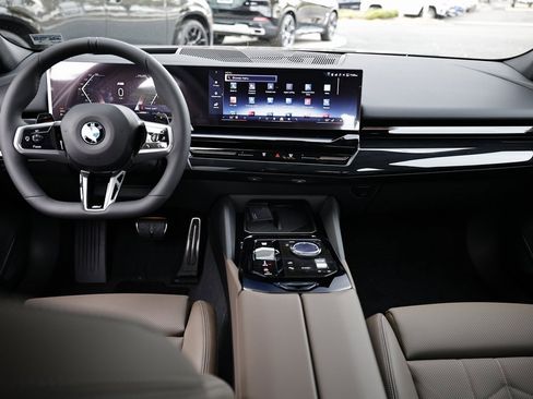 New 2026 BMW 530i w/ M Sport Package image 27