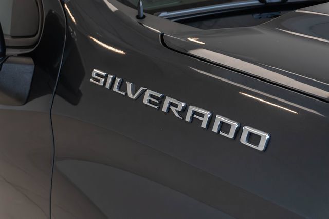 Used 2022 Chevrolet Silverado 1500 LT AWD/4WD image 9