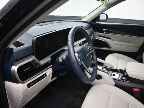 New 2025 Kia Telluride EX w/ EX Captain's Chair Package image 12
