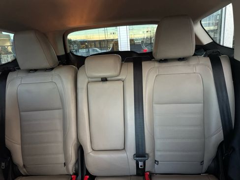 Used 2019 Ford Escape Titanium image 24