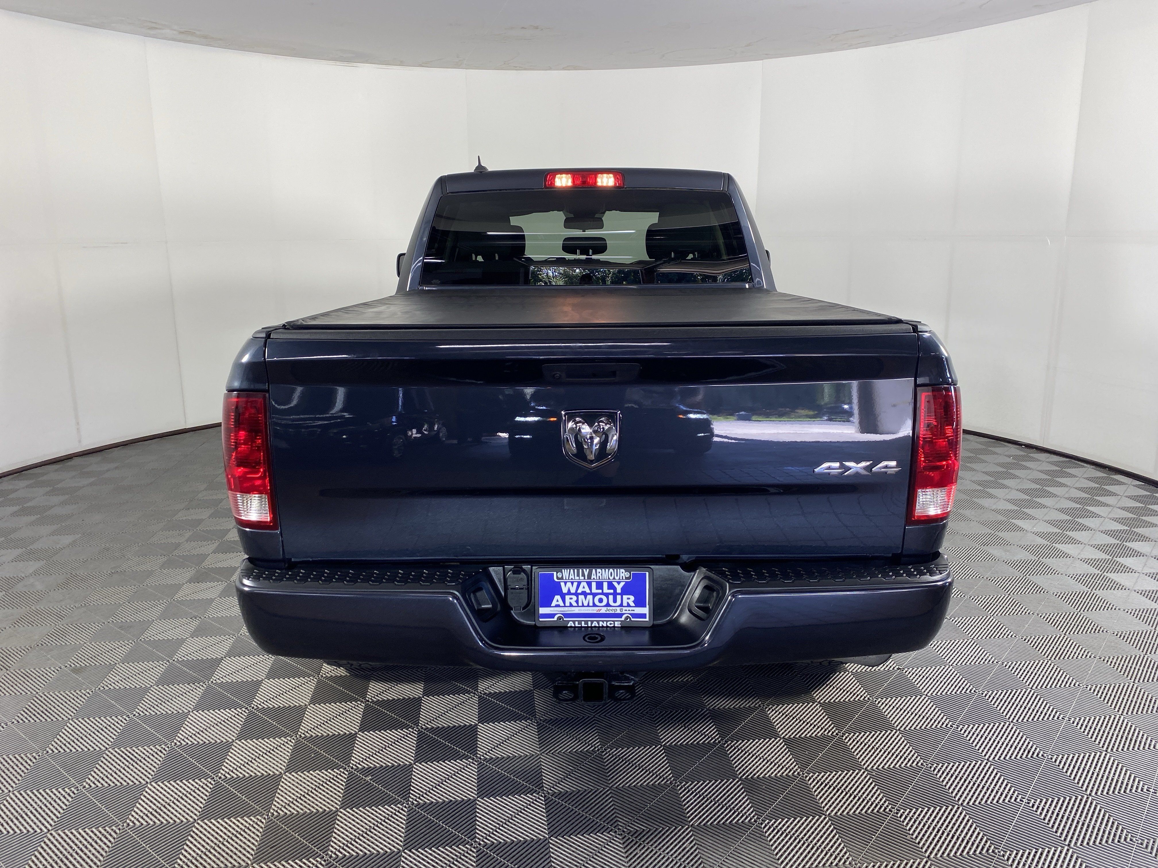 Used 2019 RAM 1500 Express w/ Express Value Package AWD/4WD image 6