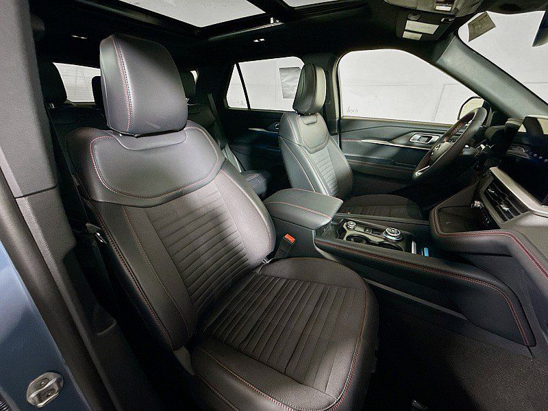 New 2025 Ford Explorer ST-Line w/ Premium Package AWD/4WD image 30