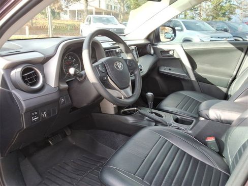 Used 2016 Toyota RAV4 LE image 22