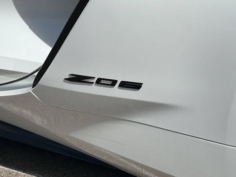 Used 2025 Chevrolet Corvette Z06 w/ Stealth Interior Trim Package RWD image 7