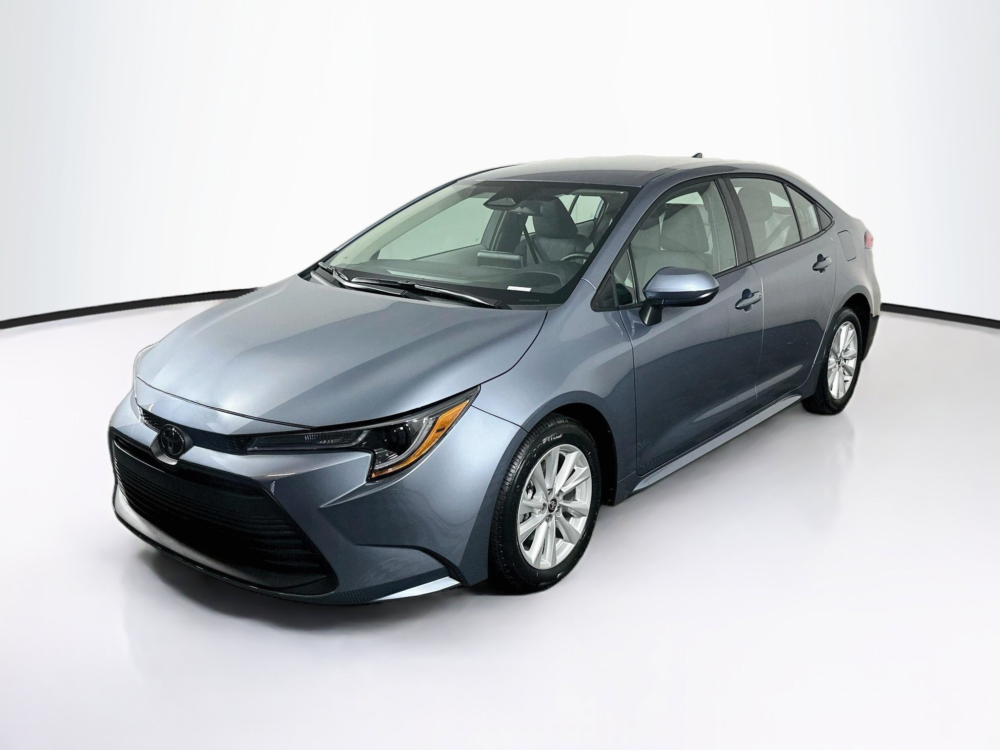 Used 2026 Toyota Corolla LE w/ LE Premium Package FWD image 3