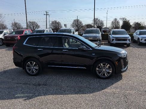 Used 2020 Cadillac XT6 Premium Luxury w/ Platinum Package image 16