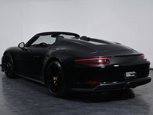 Certified 2019 Porsche 911 Speedster RWD image 3