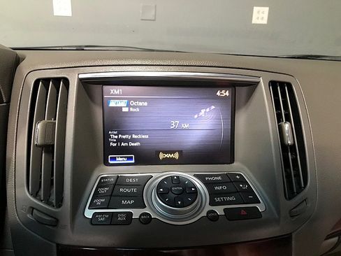 Used 2013 INFINITI G37 2d Convertible w/ Premium Pkg image 31