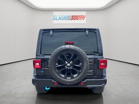 Used 2021 Jeep Wrangler Unlimited Sahara image 5
