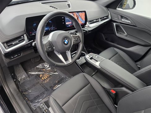 Used 2026 BMW X1 xDrive28i image 10