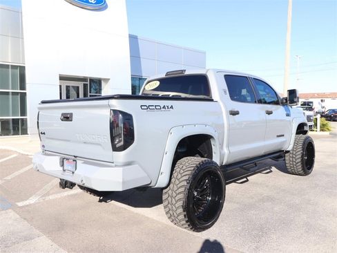 Used 2018 Toyota Tundra SR5 image 13