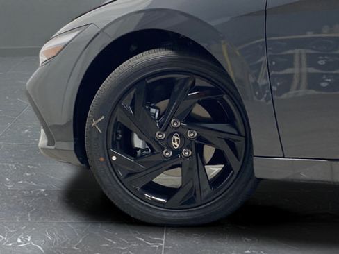 New 2026 Hyundai Elantra SEL Sport FWD image 30