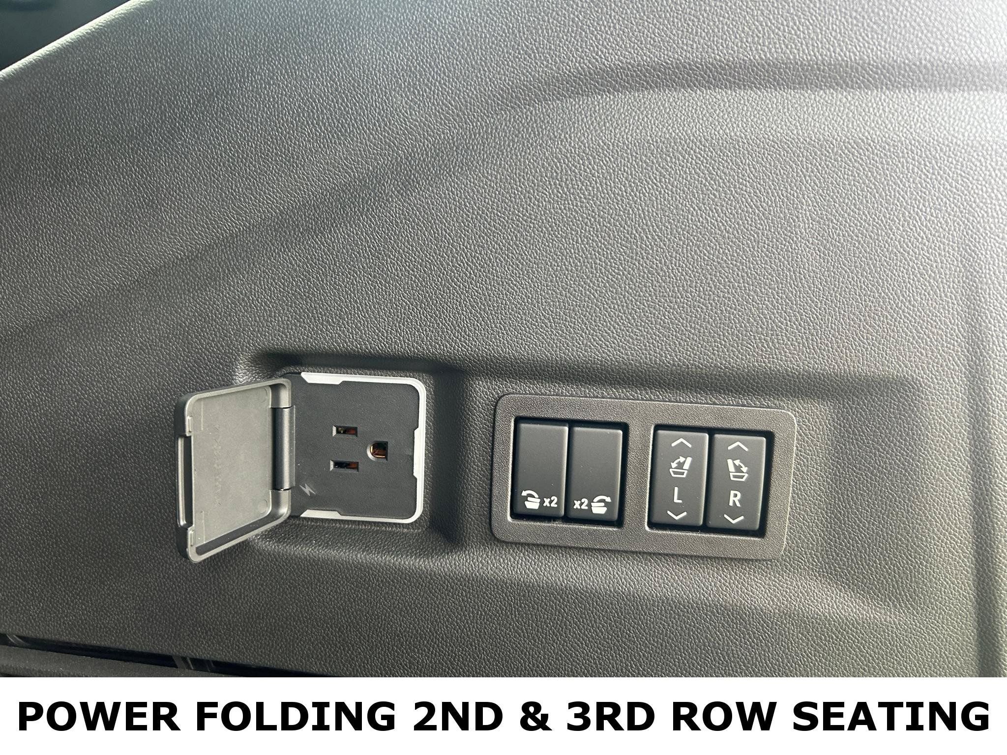 Used 2026 Chevrolet Tahoe Premier w/ Sun And Tow Package AWD/4WD image 21