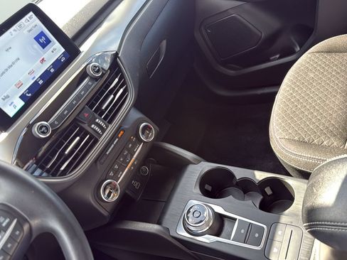 Used 2025 Ford Escape Active FWD image 20