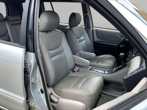 Used 2003 Toyota Highlander 2WD V6 image 7