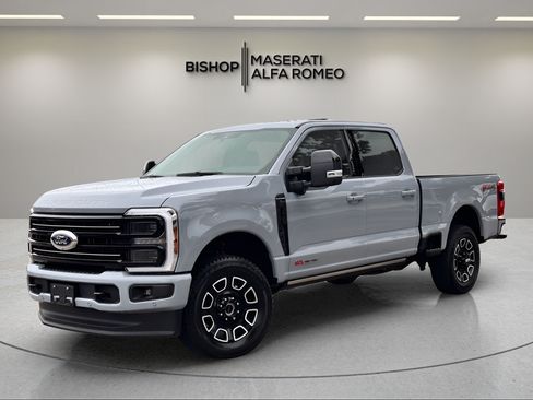 Used 2026 Ford F350 Platinum w/ FX4 Off-Road Package AWD/4WD image 2