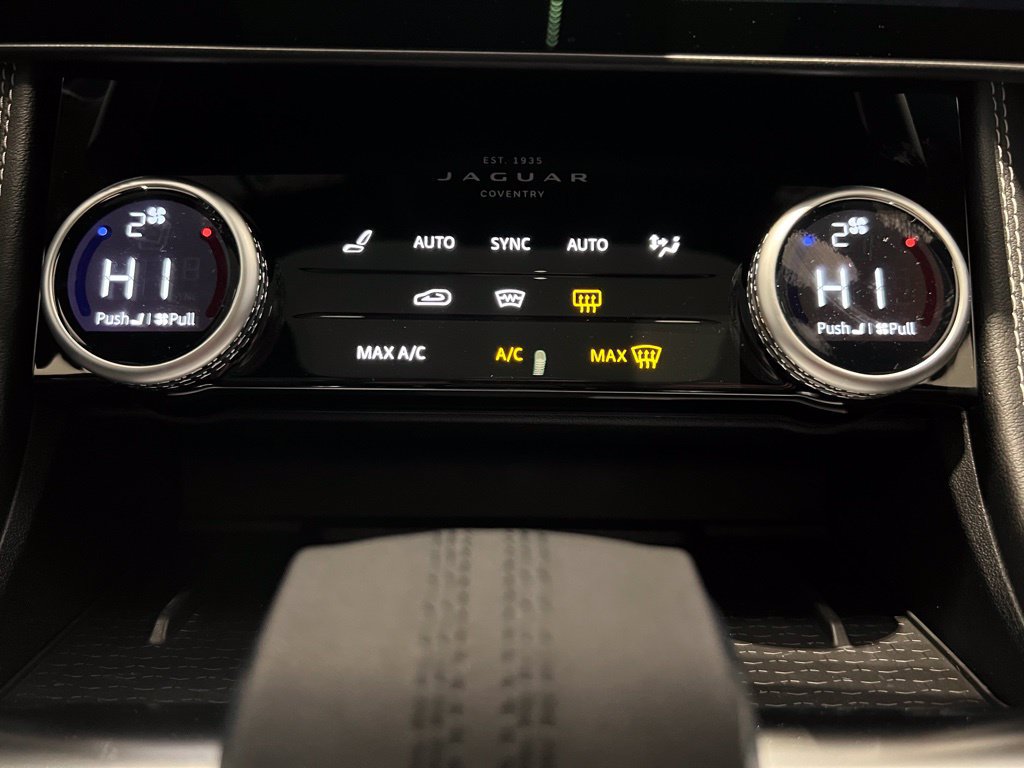New 2025 Jaguar F-PACE R-Dynamic S AWD/4WD image 16