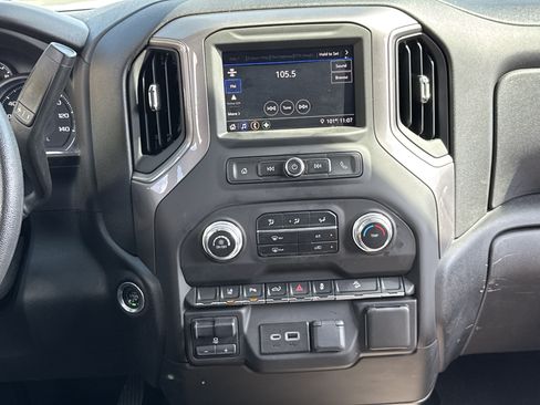 Used 2024 GMC Sierra 2500 Pro w/ 1SA Pro Safety Plus Package AWD/4WD image 17