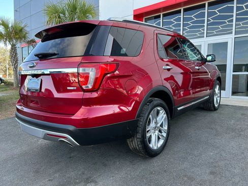 Used 2016 Ford Explorer Limited image 4