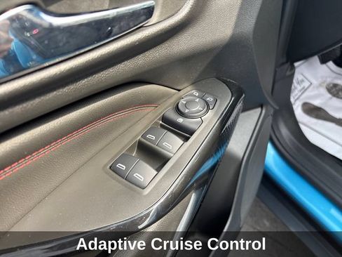 Used 2025 Chevrolet Trax RS w/ Driver Confidence Package FWD image 13