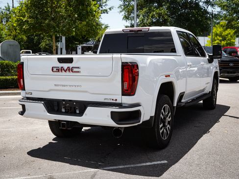 Used 2022 GMC Sierra 2500 AT4 w/ AT4 Premium Plus Package AWD/4WD image 10