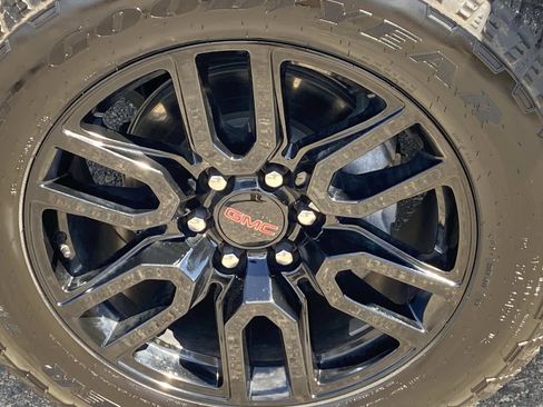 Used 2026 GMC Sierra 1500 Elevation w/ Elevation Premium Package AWD/4WD image 30