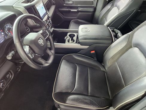 Used 2024 RAM 1500 Laramie image 11