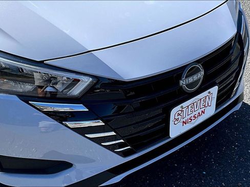 New 2025 Nissan Versa SV w/ Trunk Package image 32