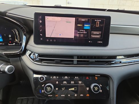 Used 2026 INFINITI QX60 Luxe w/ Family Package FWD image 14