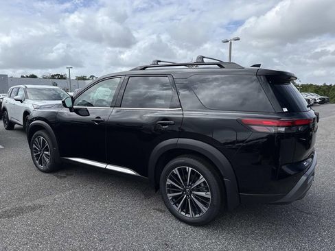 New 2026 Nissan Pathfinder Platinum w/ Cargo Package FWD image 6