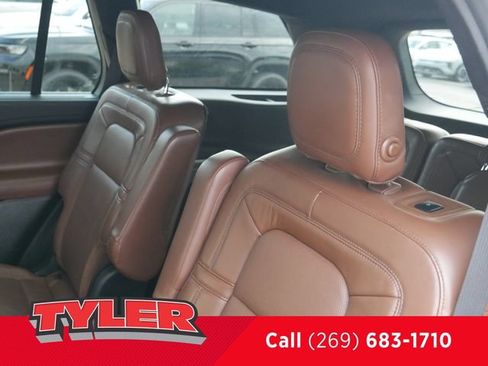 Used 2021 Lincoln Aviator Grand Touring w/ Equipment Group 302A AWD/4WD image 42