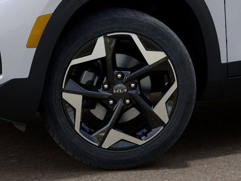 New 2026 Kia Seltos S FWD image 9