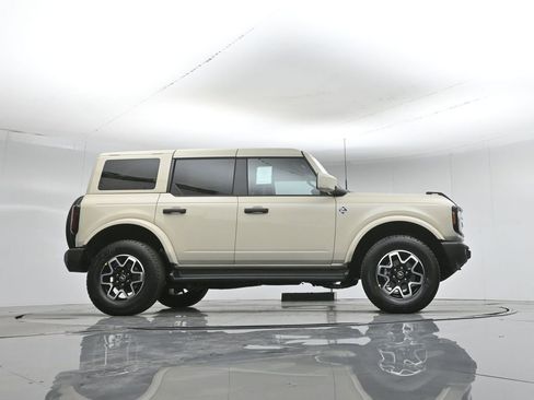 New 2026 Ford Bronco Outer Banks AWD/4WD image 47