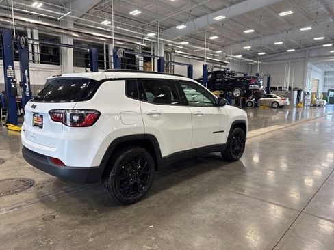 New 2025 Jeep Compass Latitude w/ Altitude Special Edition image 3