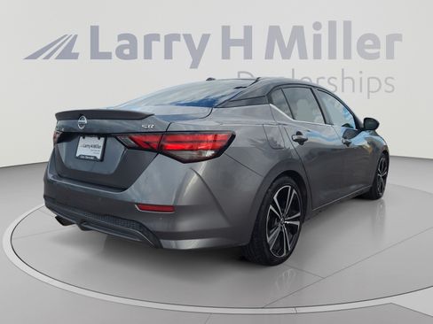 Used 2020 Nissan Sentra SR w/ Trunk Package FWD image 5