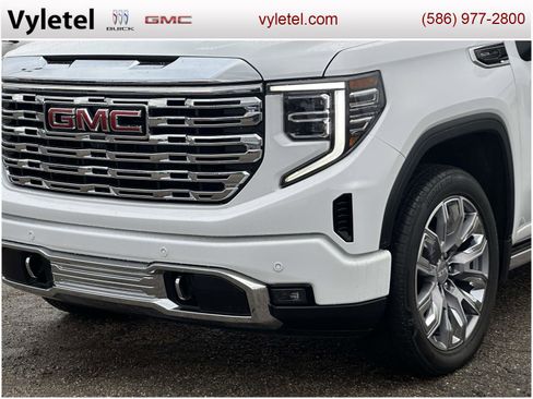 Used 2024 GMC Sierra 1500 Denali w/ Denali Reserve Package image 6