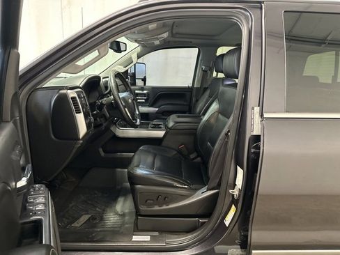 Used 2016 Chevrolet Silverado 2500 LTZ w/ Duramax Plus Package image 7