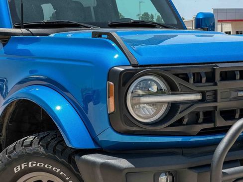 Used 2023 Ford Bronco Outer Banks AWD/4WD image 10