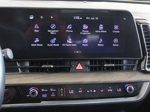 Used 2023 Kia Sportage X-Line w/ X-Line Premium Package AWD/4WD image 16