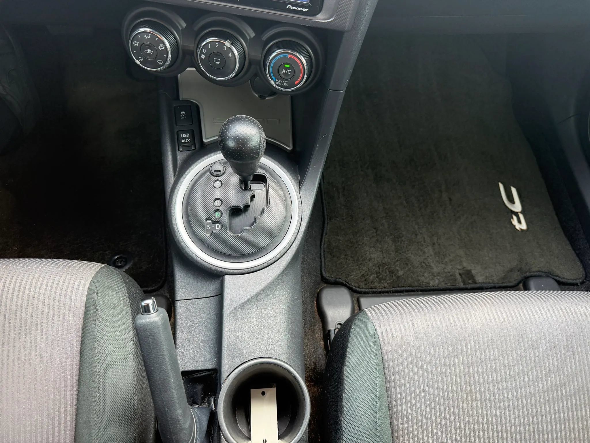 Used 2016 Scion tC FWD image 11