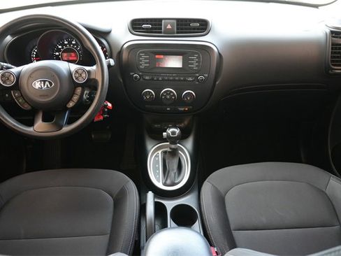 Used 2016 Kia Soul image 2