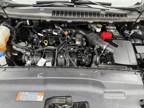 Used 2024 Ford Edge ST-Line image 15